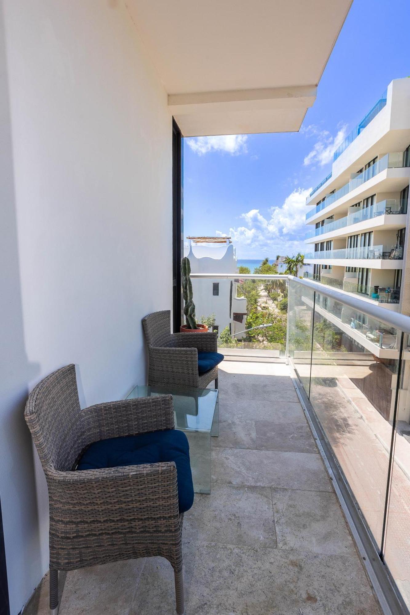 Beautiful 2bd 2bth, Ocean Views Playa del Carmen
