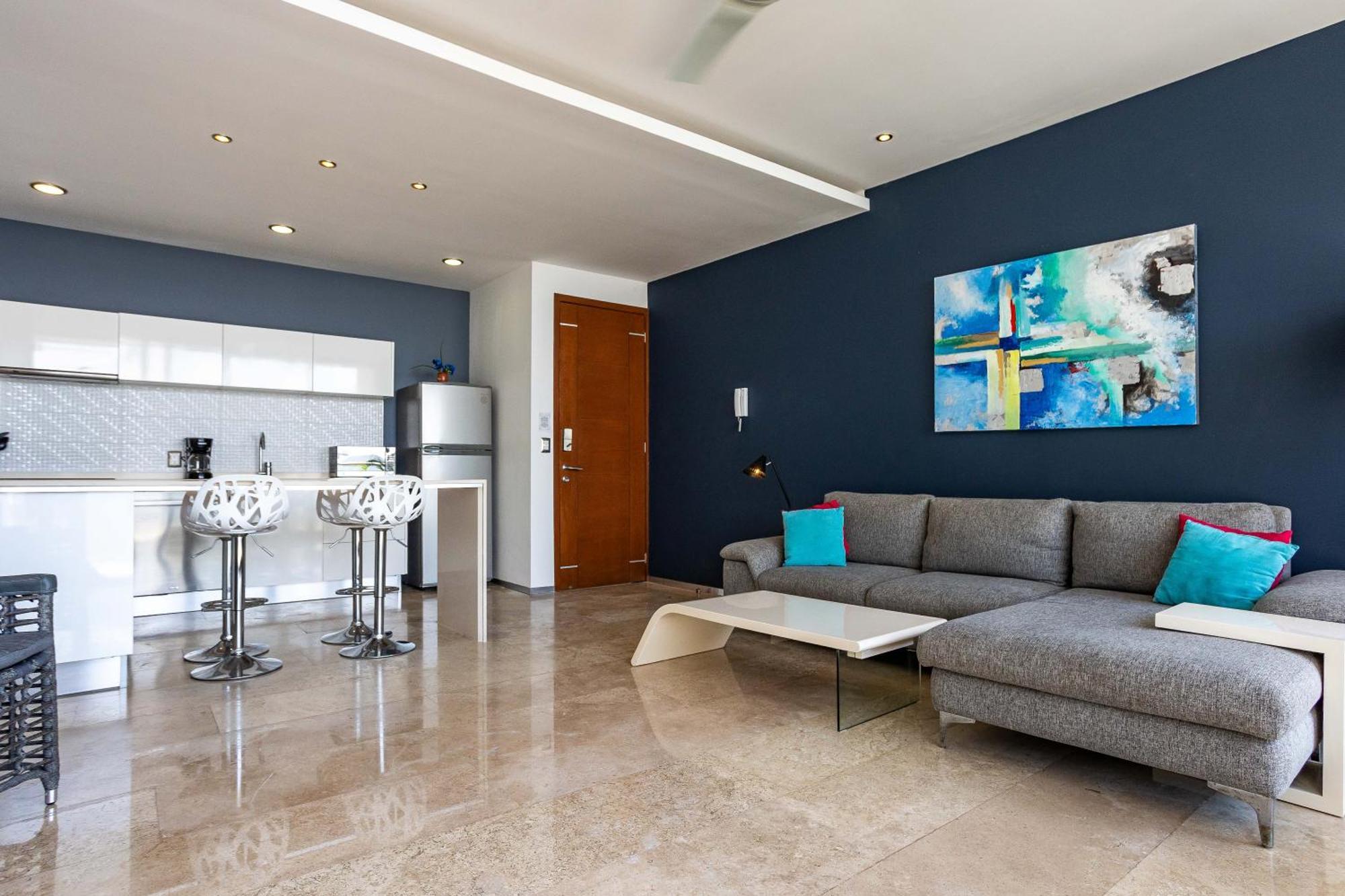 Beautiful 2bd 2bth, Ocean Views *